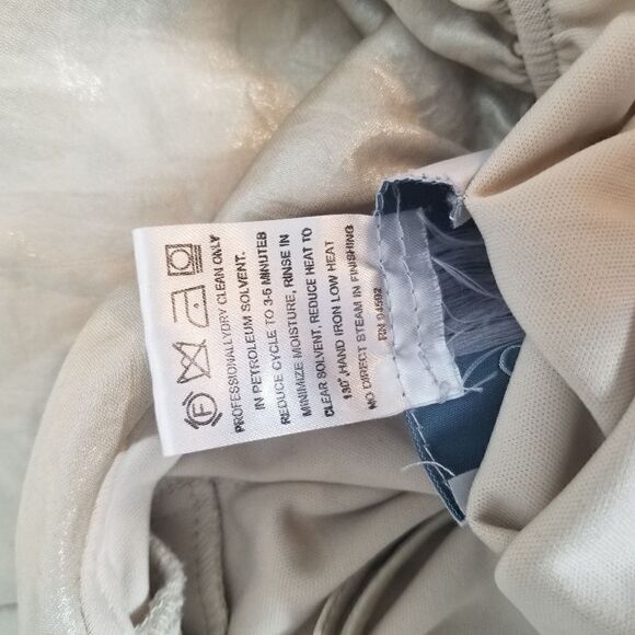 Nouvelle Deidre Liquid Chiffon Halter Trapeze Gown - Picture 10 of 11